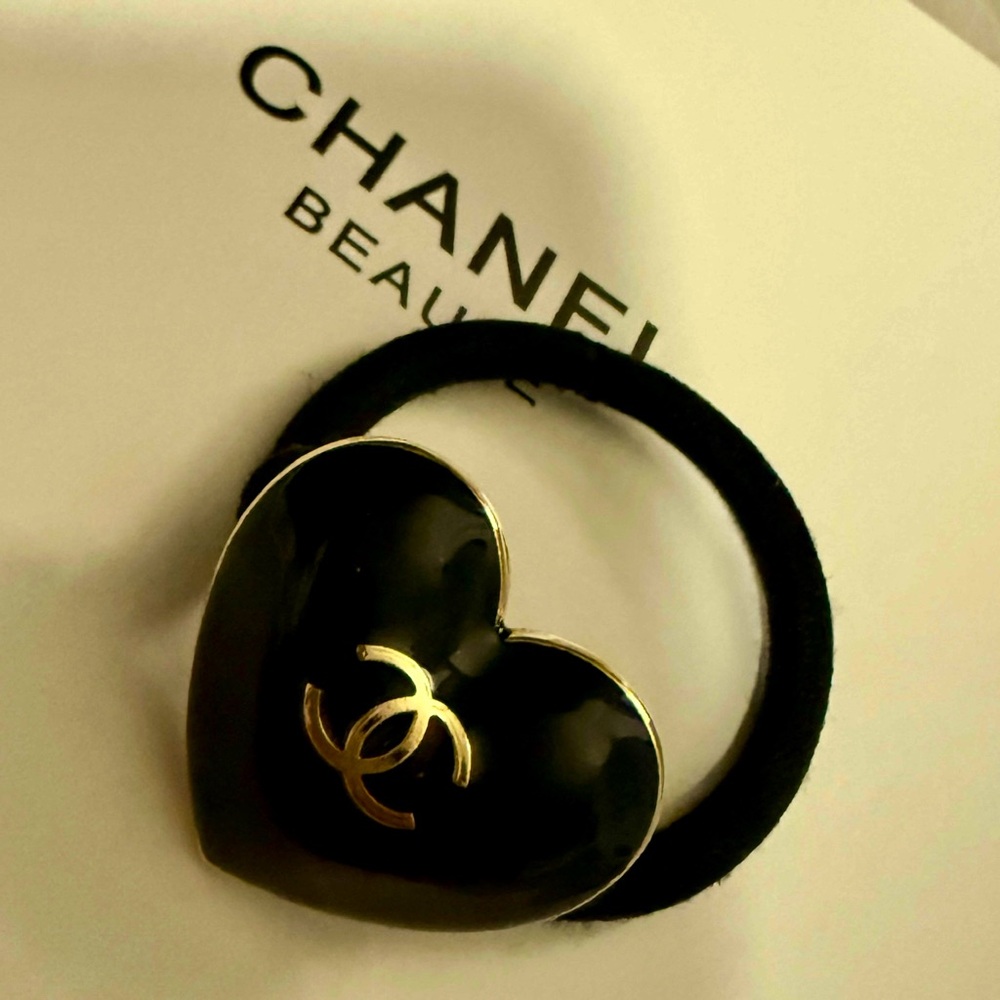 Two CHANEL Black Heart Hair Ties With Box - Picture 2 of 4